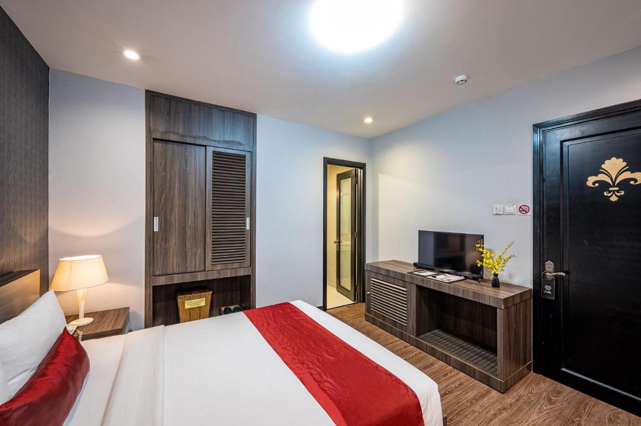 Iris Hotel Хошимин Экстерьер фото